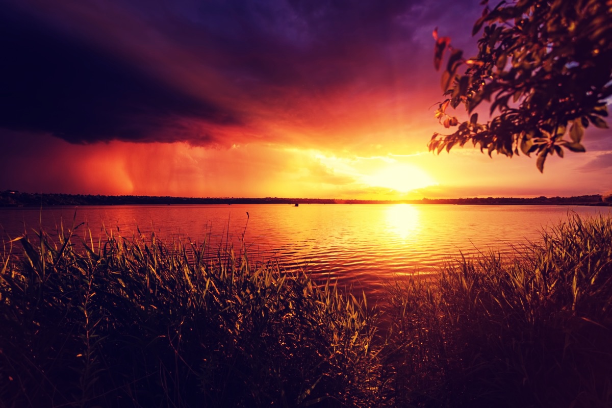 freepik-beautiful-landscape-with-sunset