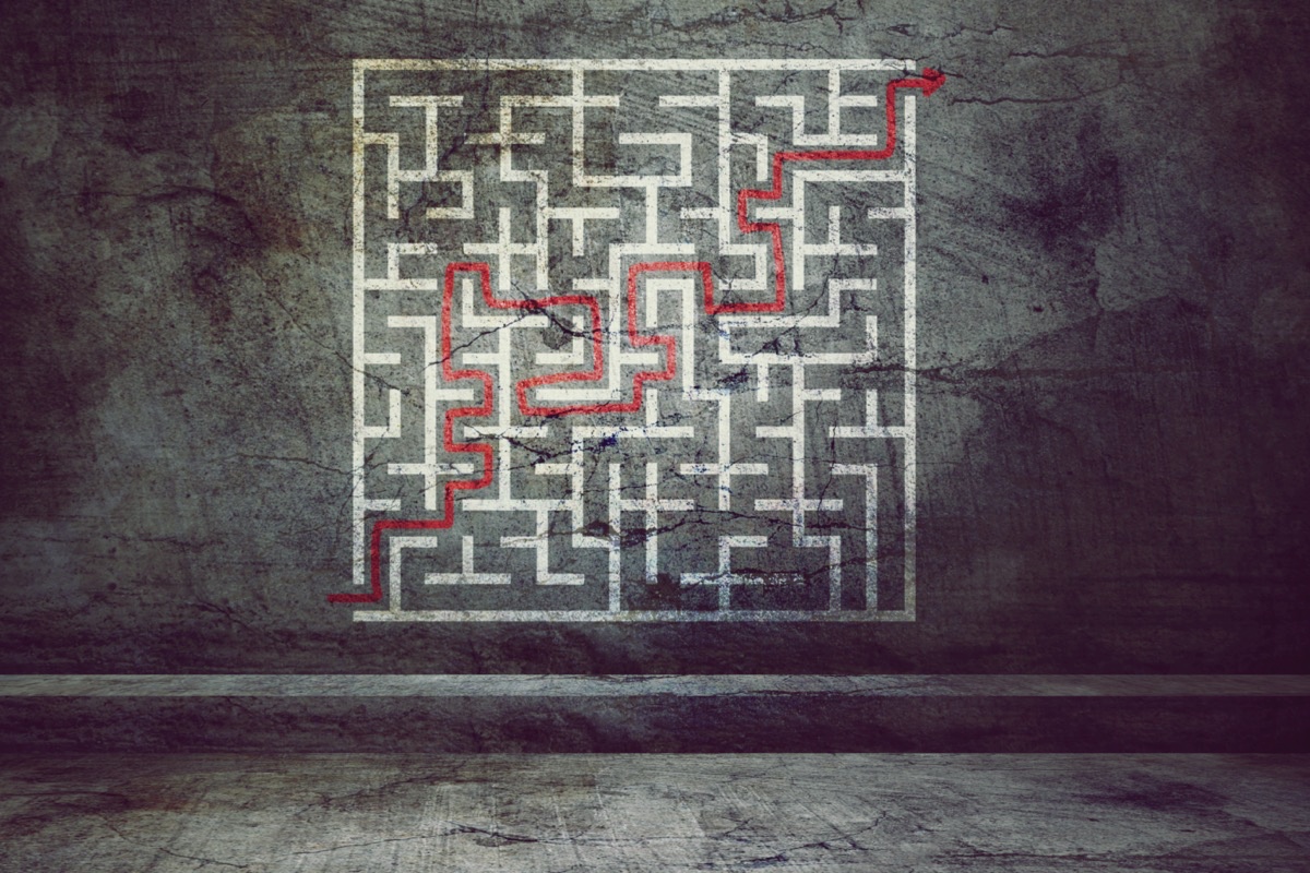 freepik-labyrinth-with-solution